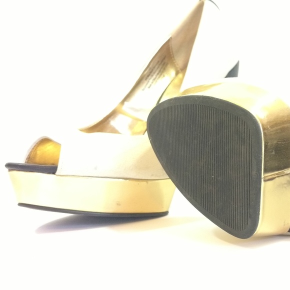 White & Gold Mossimo Heels Size 10 - Picture 1 of 5